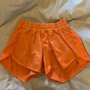 Lululemon Hotty Hot Short